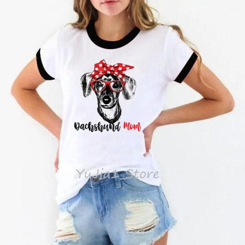 Dachshund Mom T-Shirt 052741B / L The Doxie World
